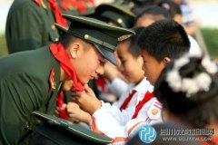 不要因?yàn)槟汶S口一句話，誤導(dǎo)孩子一生